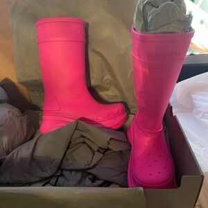 Balenciaga Women's Pink Winter Boots